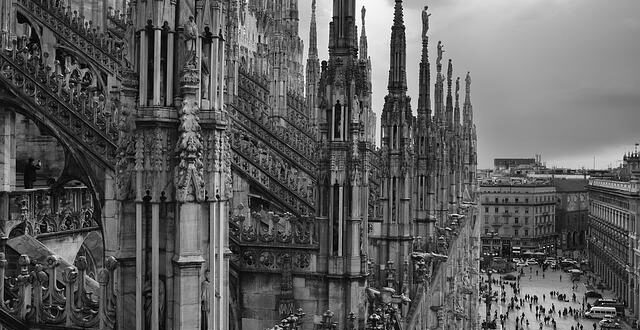 Posturologia: Come i Piedi e gli Occhi Influenzano il Mal di Schiena